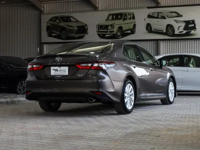 2022 تويوتا كامري جي ال اي