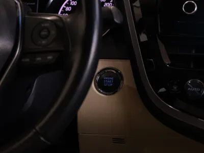 2022 تويوتا كامري جي ال اي