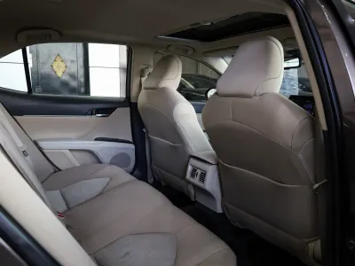 2022 تويوتا كامري جي ال اي