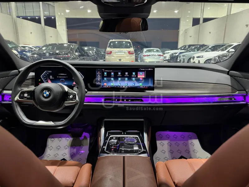 2026 بي ام دبليو الفئة السابعة 735أي