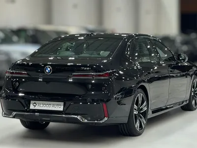 2026 بي ام دبليو الفئة السابعة 735 إل أي إنديفيجوال