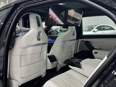 2026 بي ام دبليو الفئة السابعة 735 إل أي إنديفيجوال