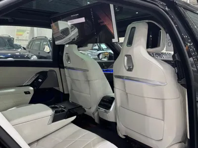 2026 بي ام دبليو الفئة السابعة 735 إل أي إنديفيجوال