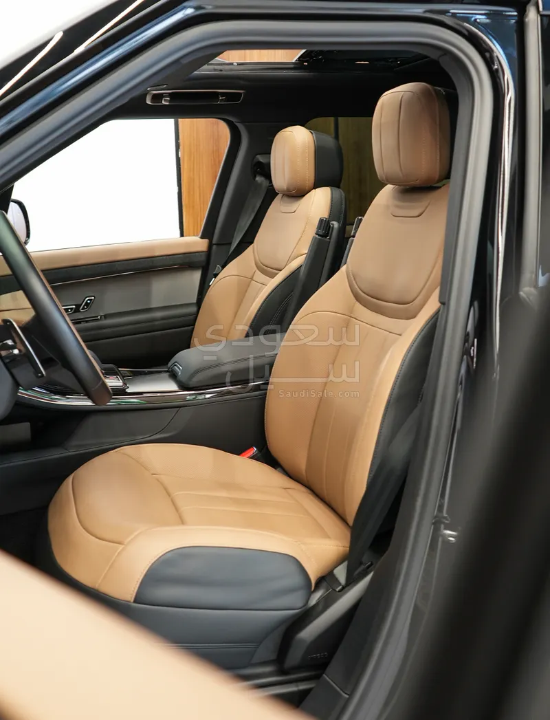 2026 لاند روفر رينج روفر سبورت اتش اس اي