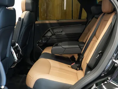 2026 لاند روفر رينج روفر سبورت اتش اس اي