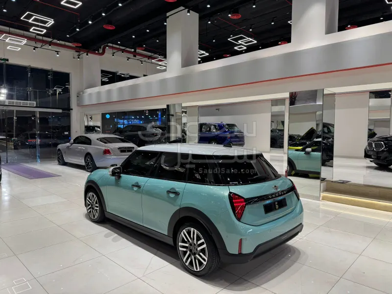 2025 ميني كوبر