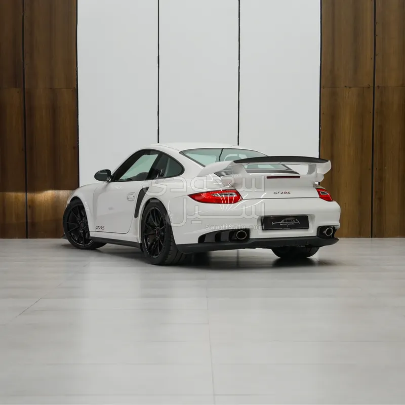 2011 بورش 911 جي تي 2 ار اس