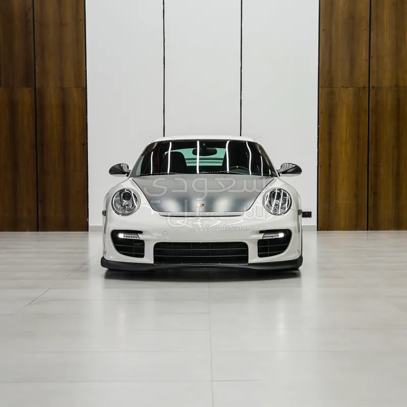 2011 بورش 911 جي تي 2 ار اس