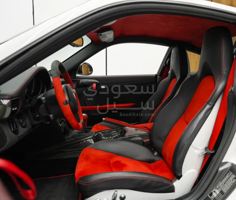 2011 بورش 911 جي تي 2 ار اس