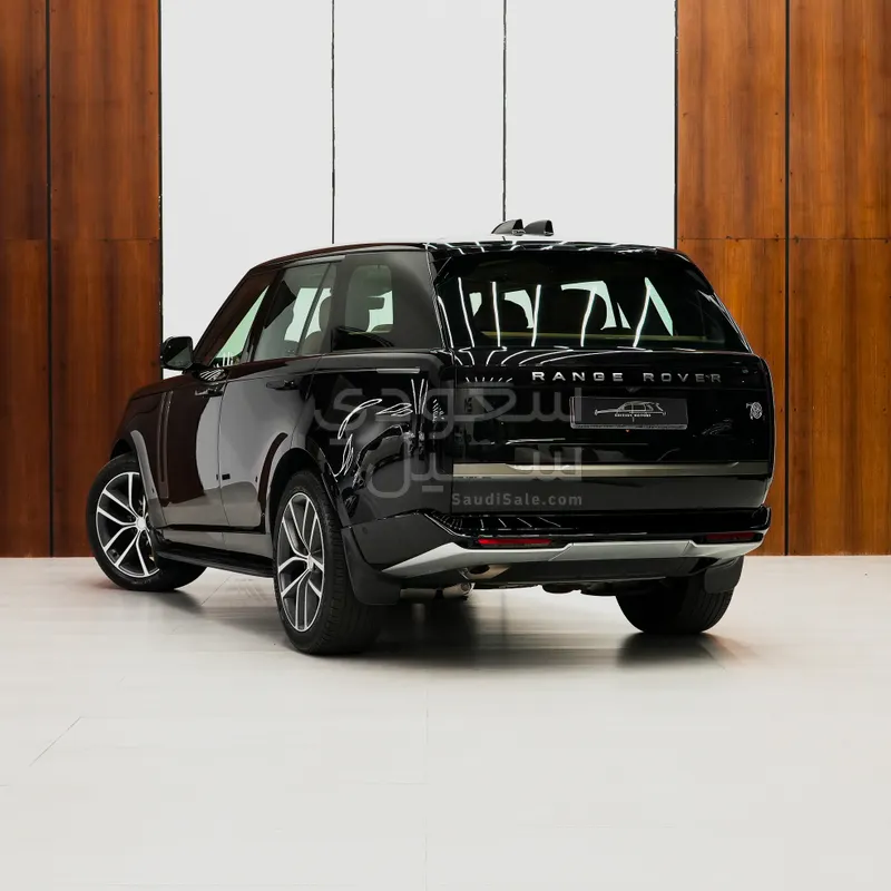 2025 لاند روفر رينج روفر فوج اس اي