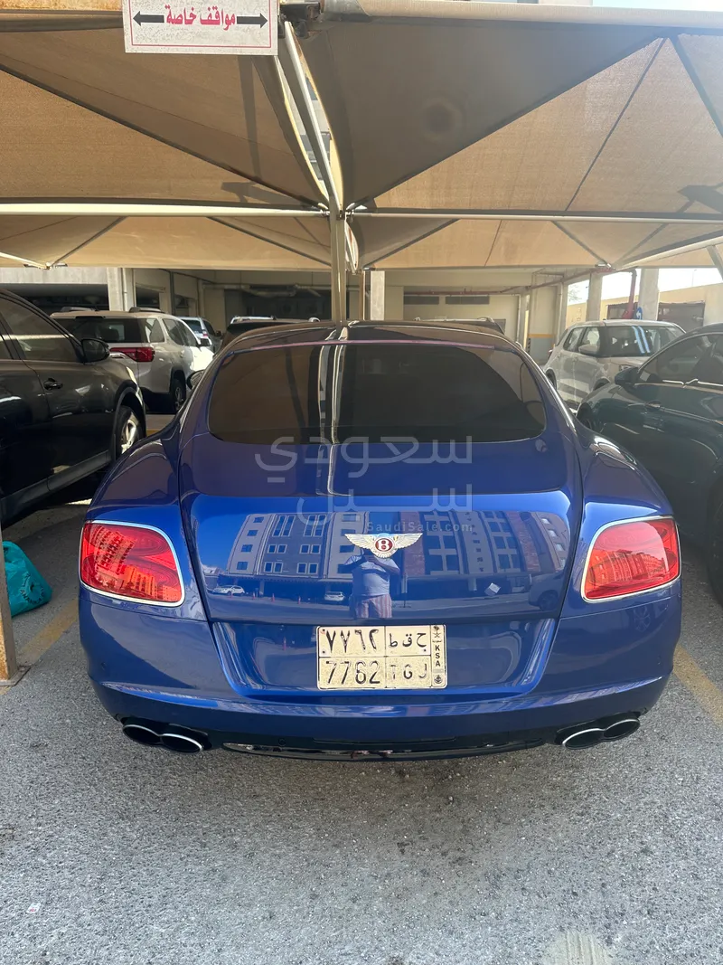 2013 بنتلي كونتيننتل جي تي