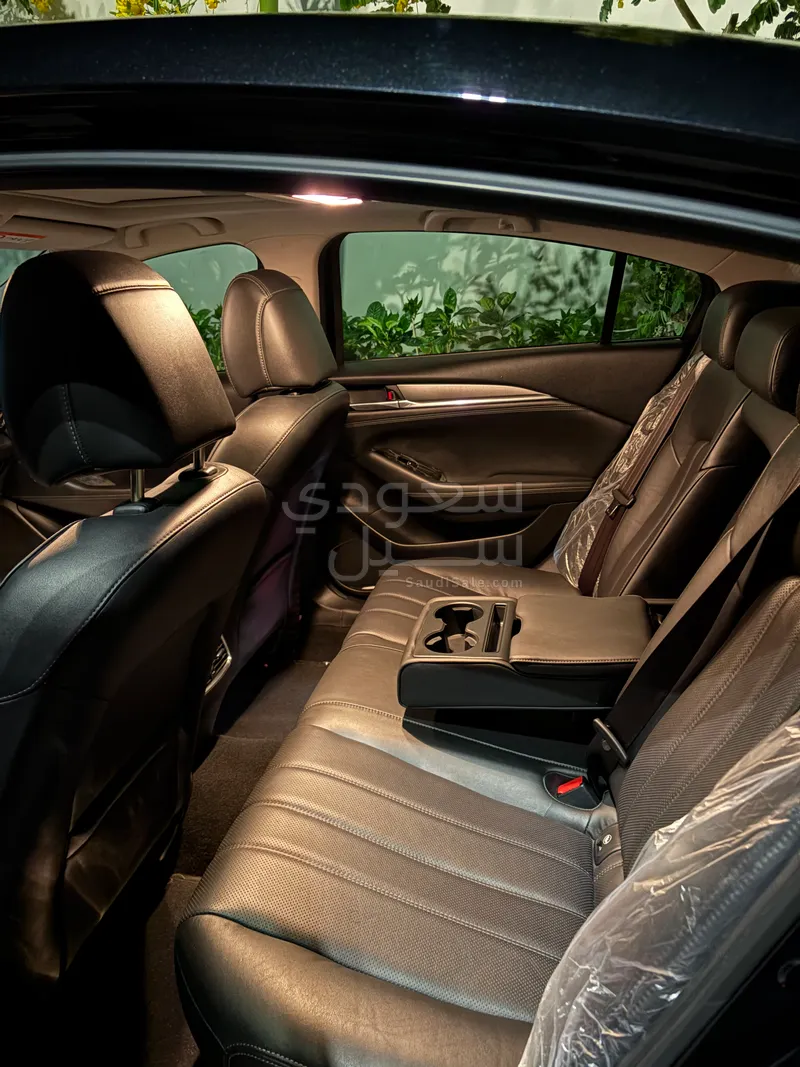 2024 مازدا مازدا 6