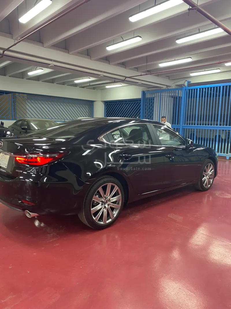 2024 مازدا مازدا 6