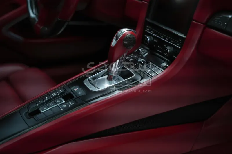 2015 بورش 911 توربو اس