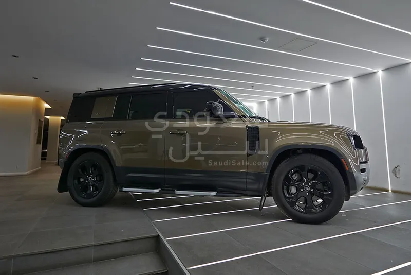 2020 Land Rover Defender HSE