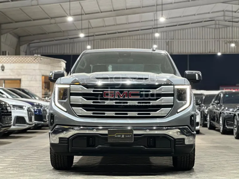 2024 GMC Sierra SLE