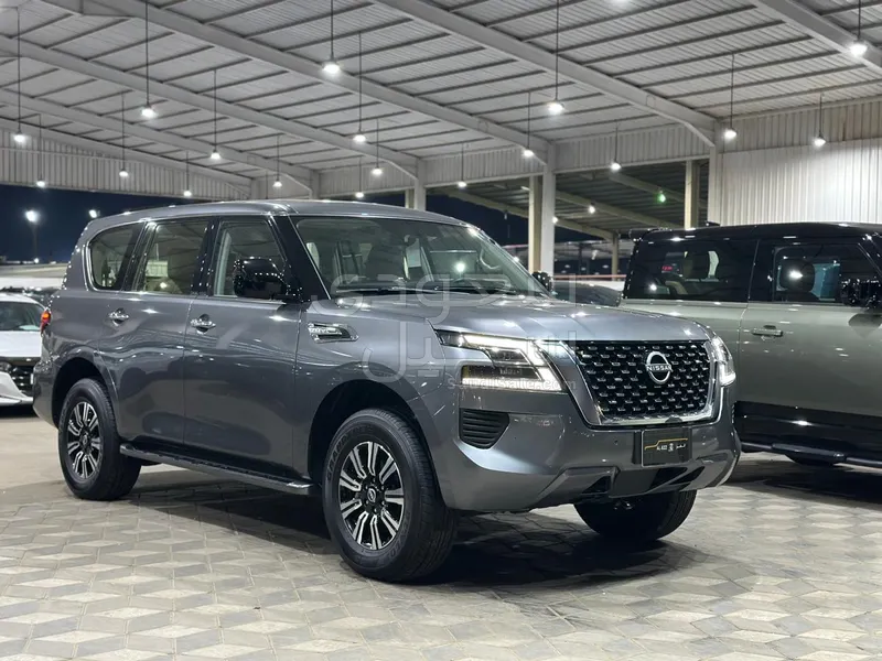 2023 Nissan Patrol SE