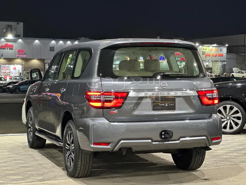 2023 Nissan Patrol SE