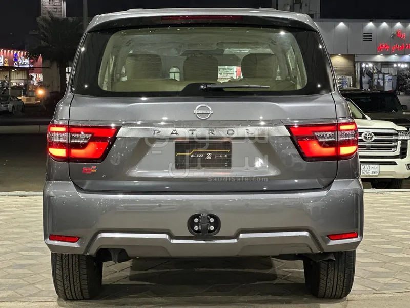 2023 Nissan Patrol SE