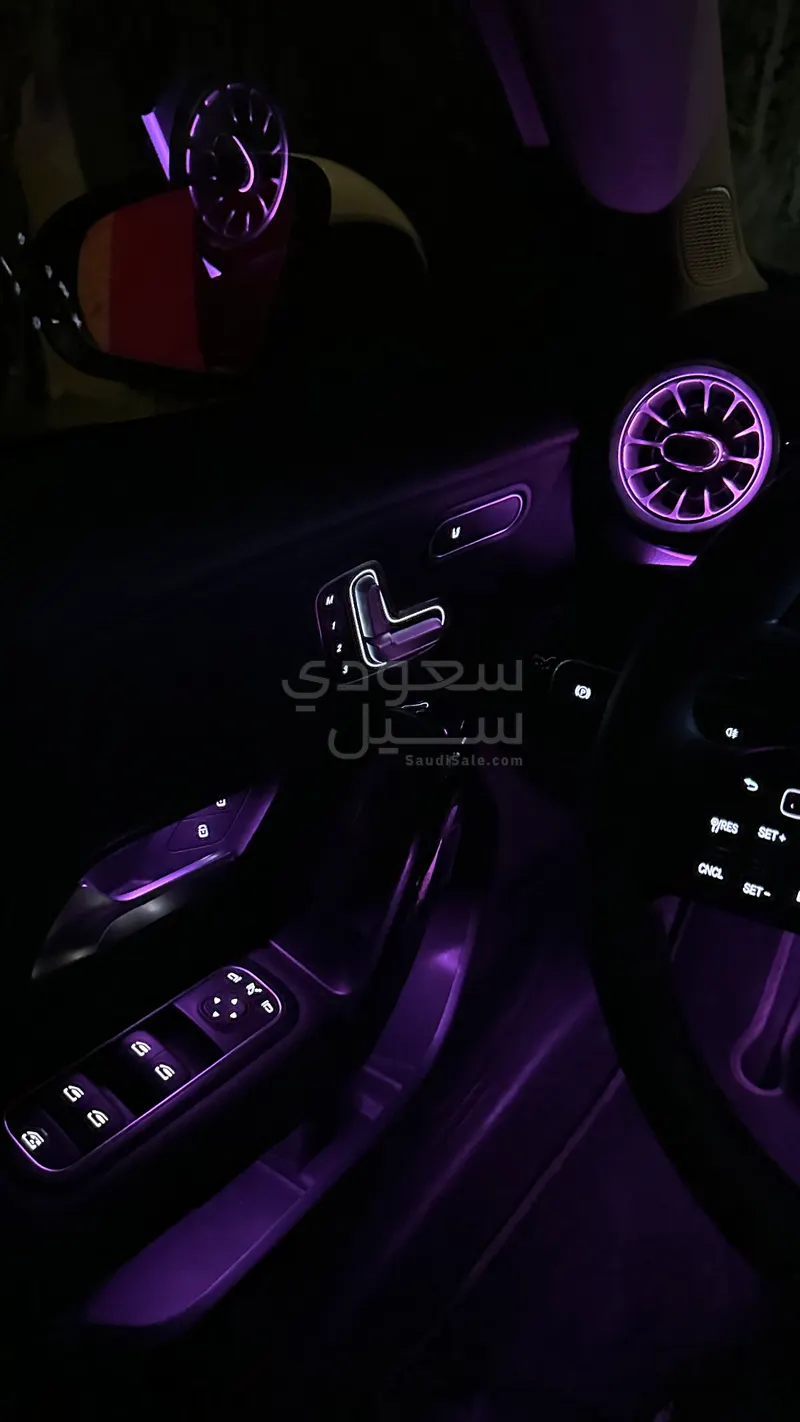 2020 مرسيدس - بنز أي 220