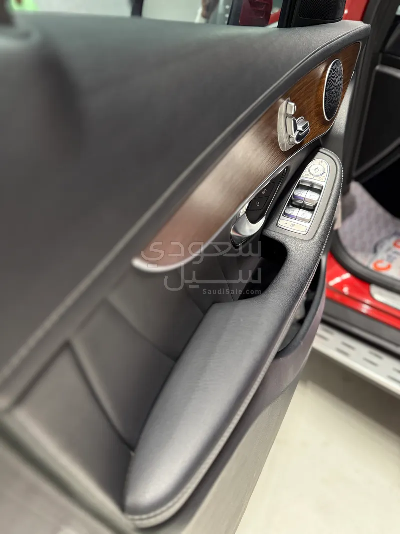 2020 مرسيدس - بنز جي إل سي 200