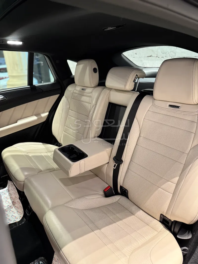 2016 مرسيدس - بنز جي إل إي 63إس أي إم جي