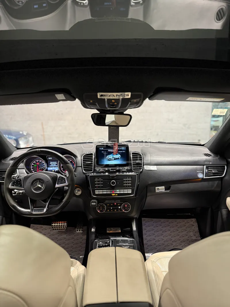 2016 مرسيدس - بنز جي إل إي 63إس أي إم جي