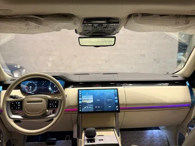 2024 لاند روفر رينج روفر اوتوبيوغرافي