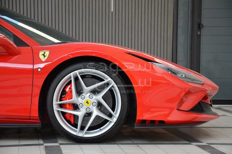 2020 فيراري اف 8 تريبوتو