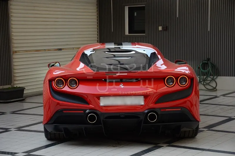 2020 فيراري اف 8 تريبوتو