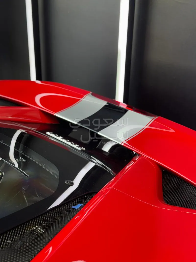 2020 فيراري اف 8 تريبوتو