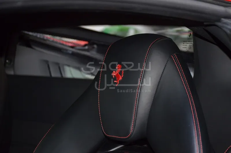 2020 فيراري اف 8 تريبوتو