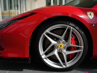 2020 فيراري اف 8 تريبوتو