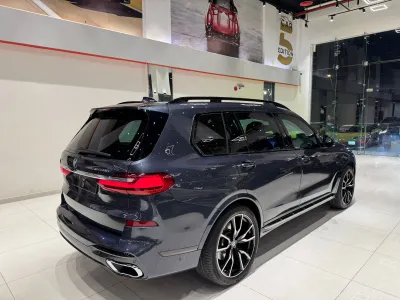 2022 بي ام دبليو الفئة اكس 7 إم كت