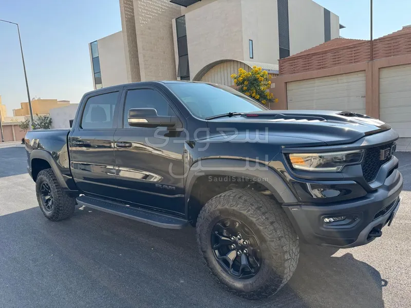 2022 دودج رام تي ار اكس