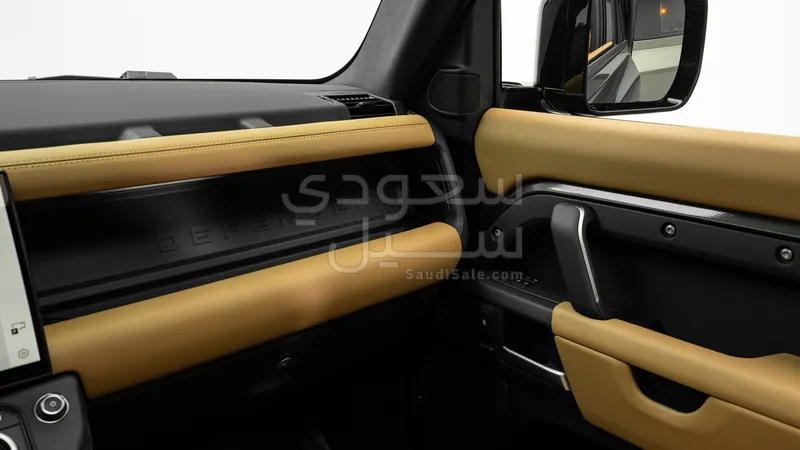 2026 لاند روفر ديفيندر اكس داينمك