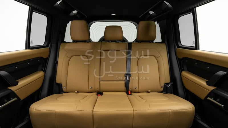 2026 لاند روفر ديفيندر اكس داينمك