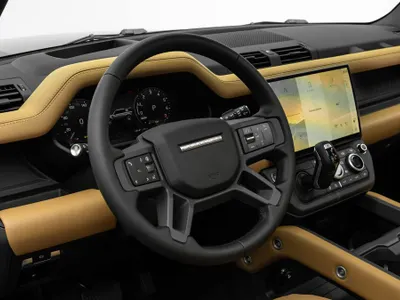 2026 لاند روفر ديفيندر اكس داينمك