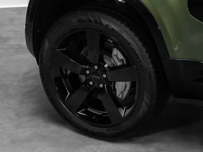 2026 لاند روفر ديفيندر اكس داينمك