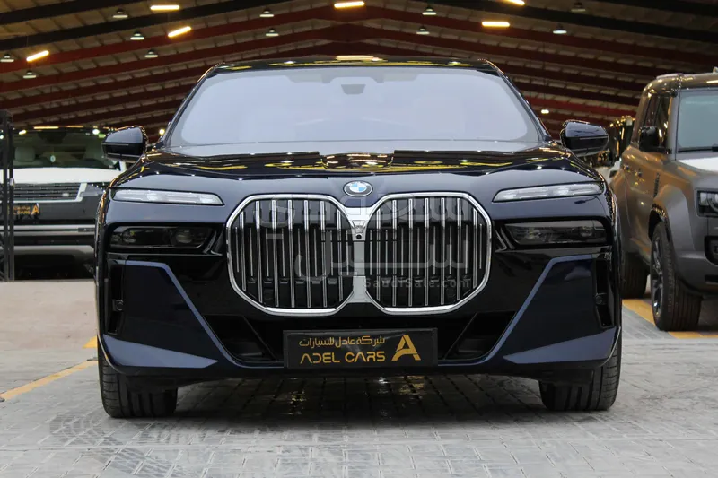 2026 بي ام دبليو الفئة السابعة 735أي