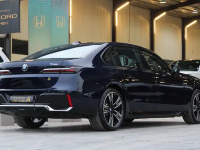 2026 بي ام دبليو الفئة السابعة 735أي