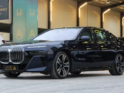 2026 بي ام دبليو الفئة السابعة 735أي