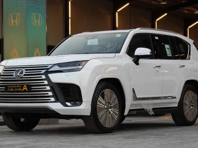 2025 لكزس إل إكس 600