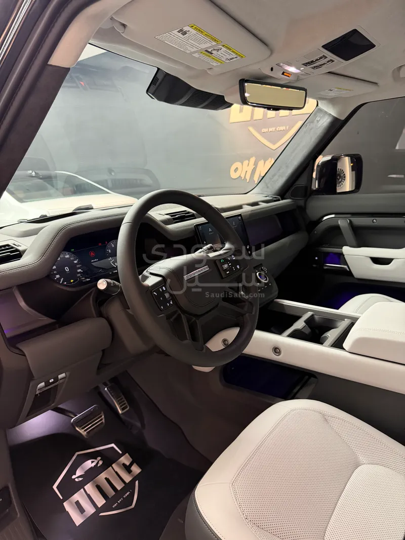 2025 لاند روفر ديفيندر إصدار كارباثيان