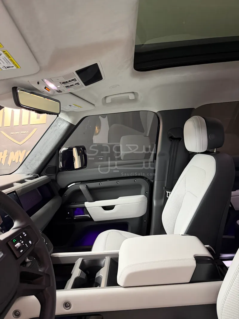 2025 لاند روفر ديفيندر إصدار كارباثيان