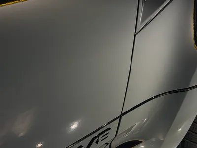 2025 لاند روفر ديفيندر إصدار كارباثيان