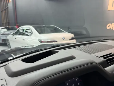 2025 لاند روفر ديفيندر إصدار كارباثيان