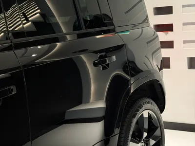 2025 لاند روفر ديفيندر إصدار كارباثيان