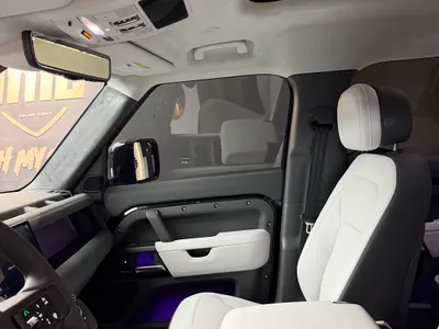 2025 لاند روفر ديفيندر إصدار كارباثيان