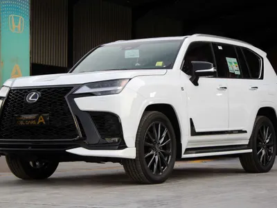 2025 لكزس إل إكس 600 إف